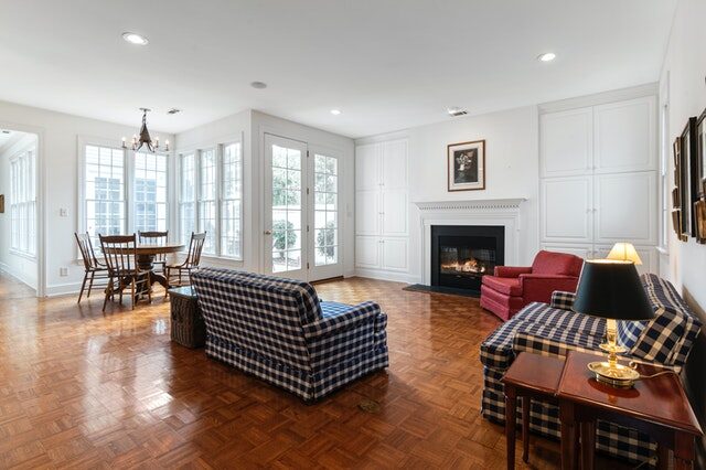 Wood-look vinyl flooring